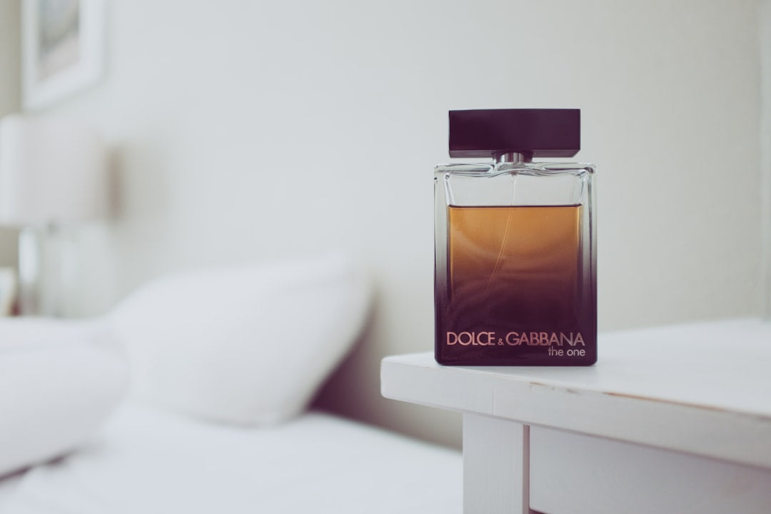 Descubre la Magia de los Perfumes Unisex: ¿Qué los Hace tan Especiales?