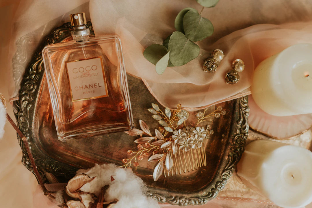 Perfumes Naturales vs. Sintéticos ¿Cuál Elegir