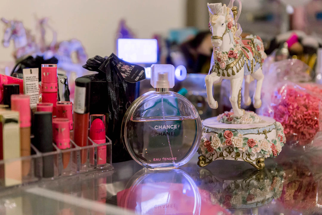 Consejos para Almacenar y Cuidar tus Perfumes